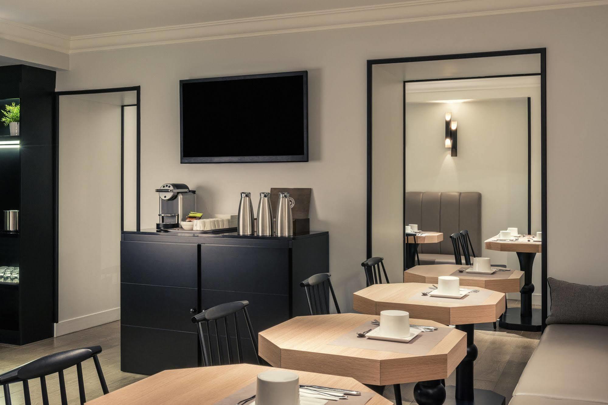Mercure Paris Arc De Triomphe Wagram Kültér fotó